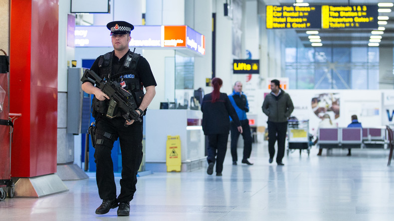 Manchester: 18 Jahre Gefängnis für versuchten Bomben-Schmuggel in Flugzeug