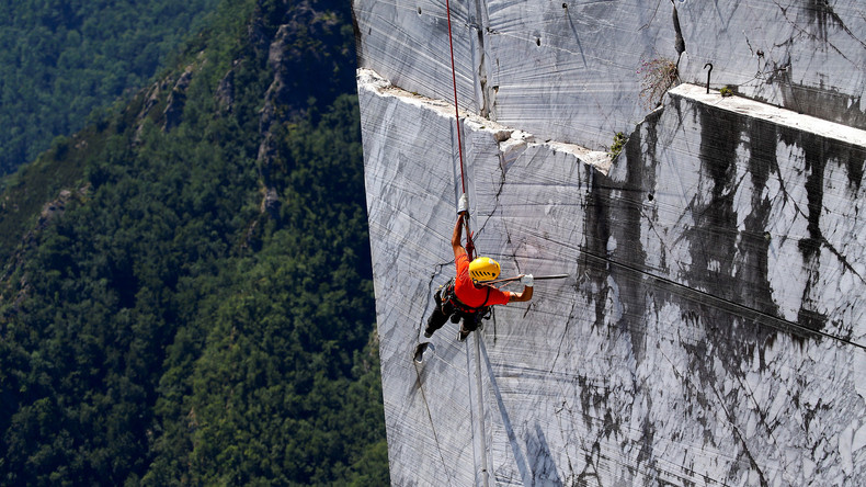 Mehrere Alpinisten sterben bei zwei Unfällen in Österreich und Italien