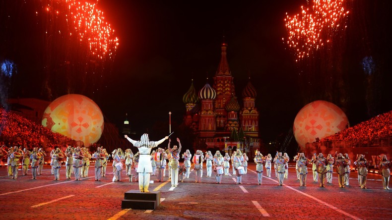 Mit Dudelsack und großem Tamtam: In Moskau läuft das Militär-Orchester-Festival "Spasskaja Baschnja"