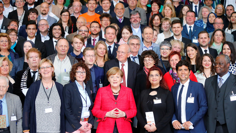 Sommer-Pressekonferenz: "Willkommen in Deutschland" durch Merkel neu definiert