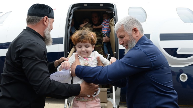 "Sorgfältige Arbeit": Russlands Kinderrechtsbeauftragte erzählt RT über Heimkehr von Dschihad-Waisen