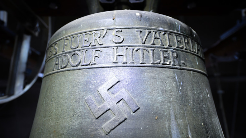 Verstecktes Erbe: Hakenkreuz-Glocke läutet seit 83 Jahren in evangelischem Gotteshaus
