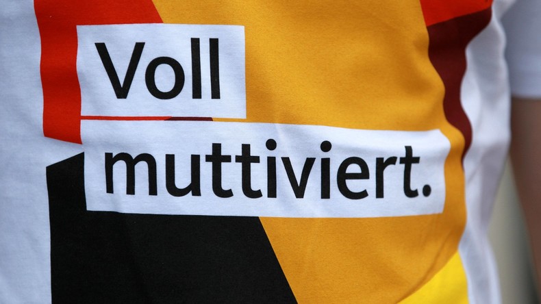 "Parteien sind in der Mitte ununterscheidbar geworden": Experte sieht Problem für die Demokratie