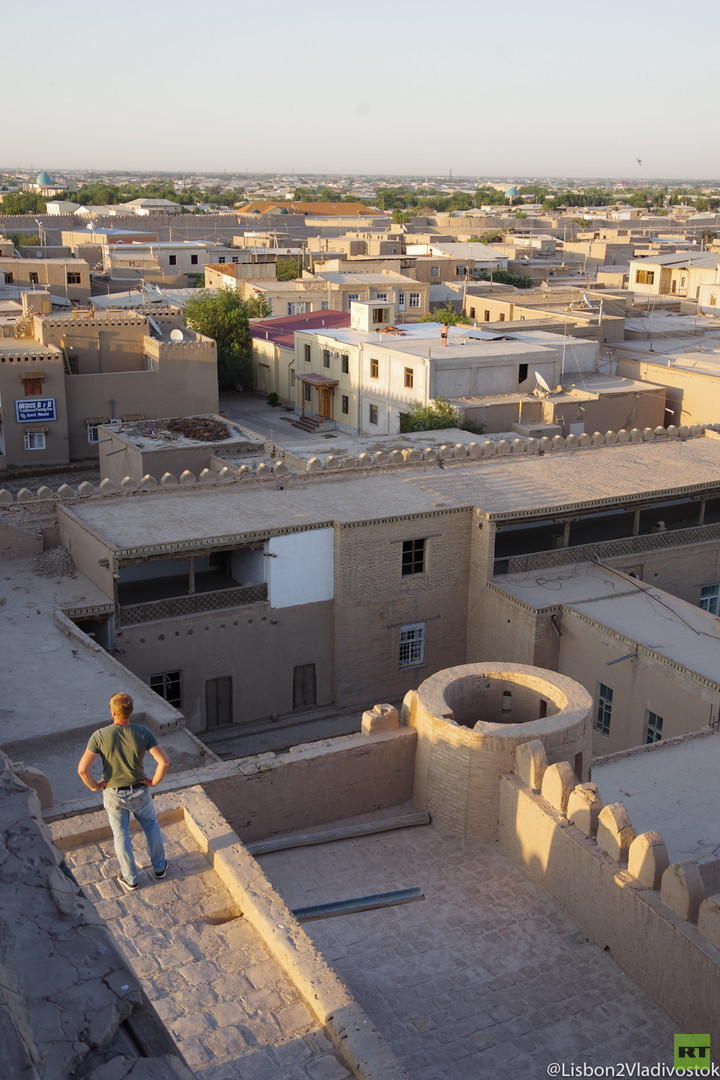 Von Lissabon nach Wladiwostok: Kätzchen versus Tiger - Unser Weg durch Usbekistan und Kasachstan