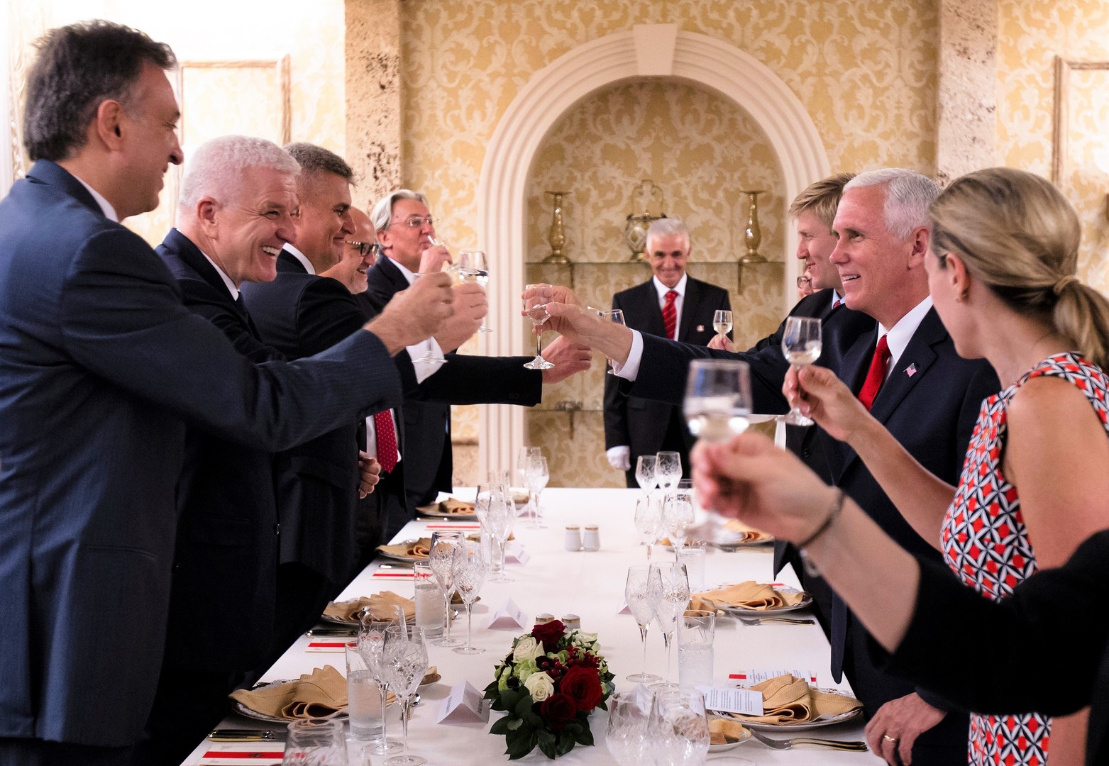 Nach russophoben Ausfällen von US-Vize: Serbischer Außenminister Ivica Dačić kontert Mike Pence