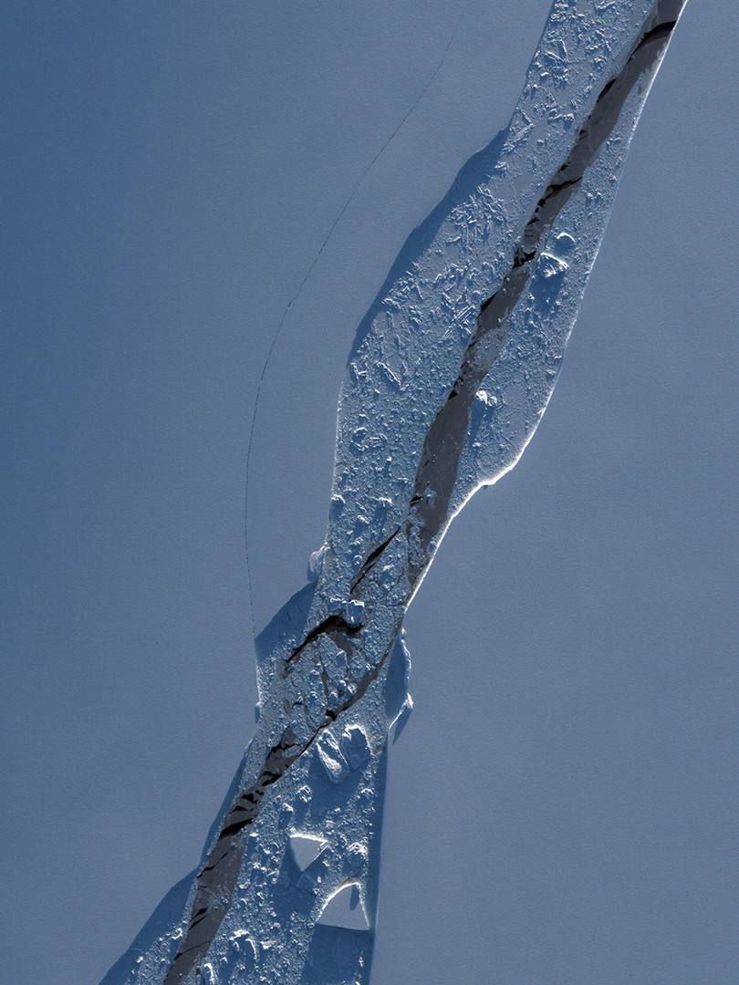 Wunder der Natur: Neue Satellitenbilder des eine Billion Tonnen schweren Eisbergs A68 in Antarktis
