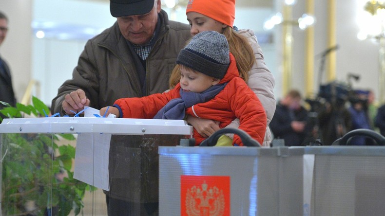 Flashmobs, Memos und Selfies: Russlands Wahlkommission sucht Wege, Wahlbeteiligung zu steigern