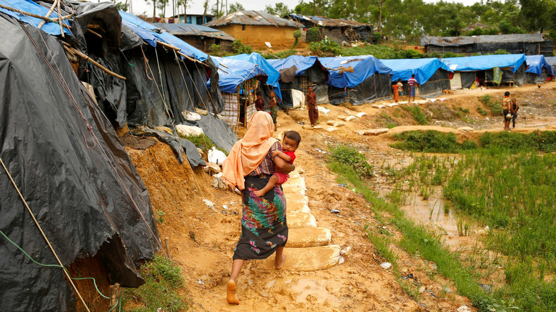 Türkischer Außenminister besucht Rohingya-Flüchtlingslager in Bangladesch