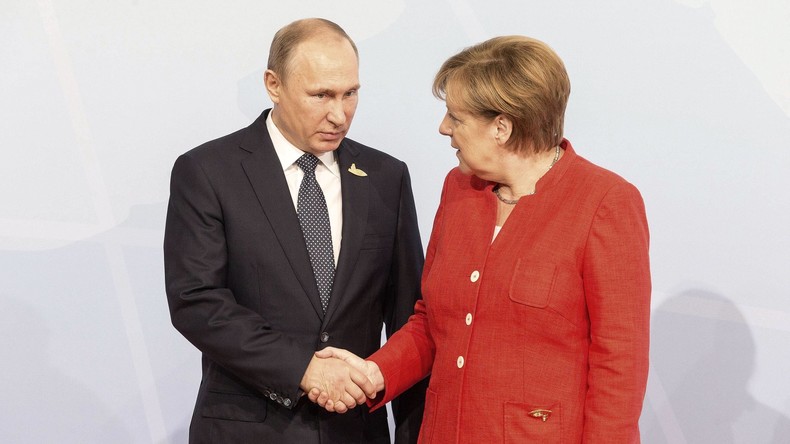 Telefongespräch zwischen Putin und Merkel: Ein Schritt weiter zu Blauhelmmission in Donbass