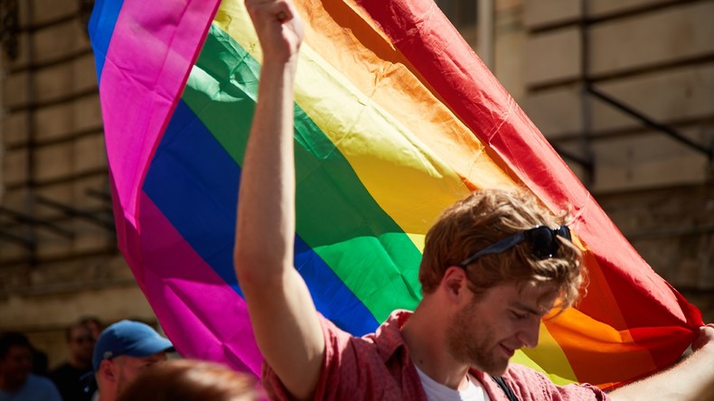 Slowakischer Theologe bekommt Lehrverbot – er hielt unterstützende Rede auf Schwulenparade