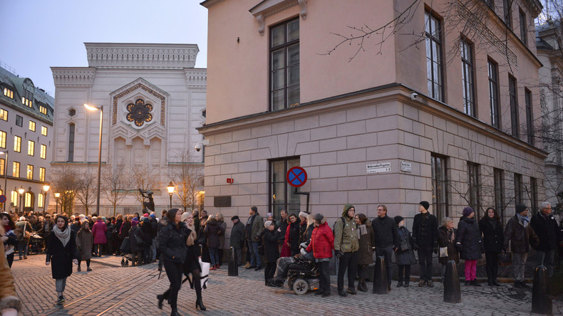 Schweden: Neo-Nazis dürfen an jüdischem Feiertag vor Stockholmer Synagoge aufmarschieren