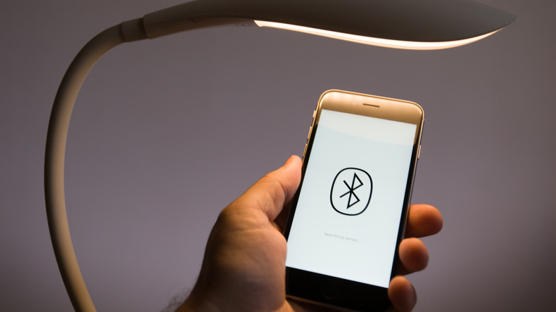 Bluetooth bringt Gefahr: IT-Experten entdecken ein Schadprogramm, das Handys und Rechner bedroht
