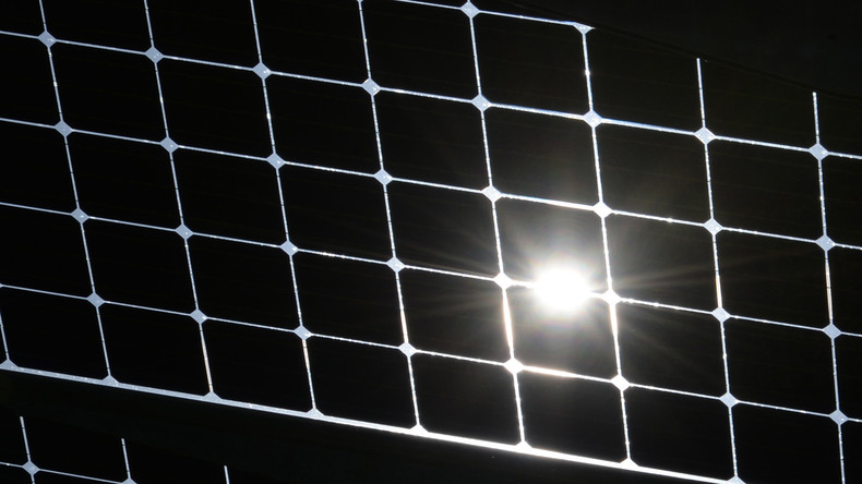 Dubai lanciert Projekt der weltweit größten Solaranlage