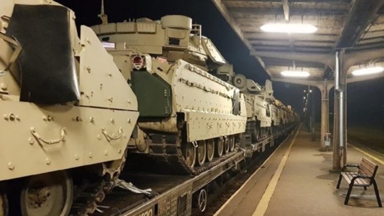 Zehn US-Panzer bei Eisenbahn-Transport in Polen beschädigt