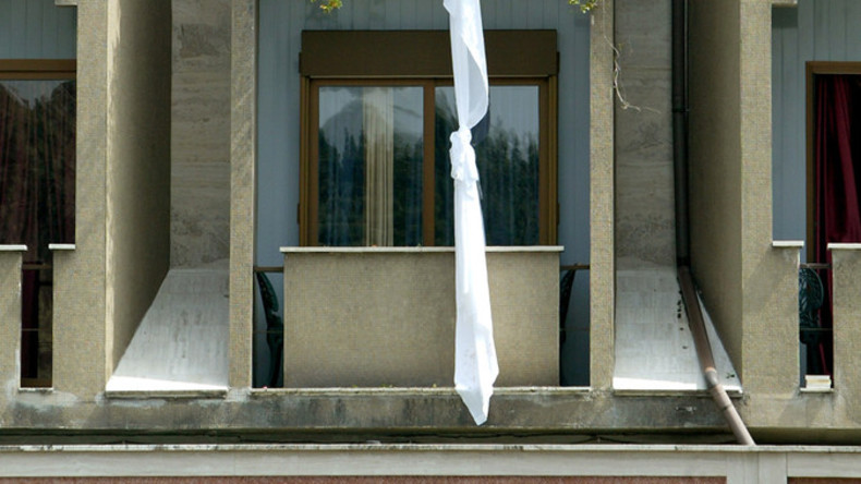 Drei Männer fliehen mithilfe von Bettlaken aus Heilanstalt in Baden-Württemberg