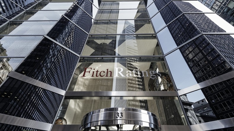 Ratingagentur Fitch hebt Russlands Kredit-Rating an - andere halten sich noch bedeckt