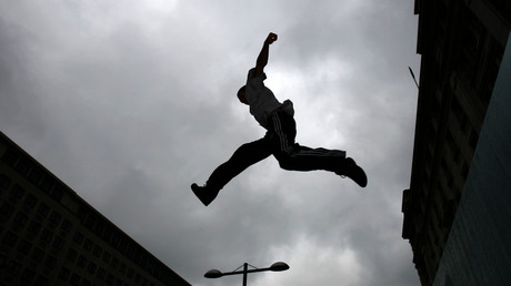 Einmal in Russland: Die aufregende Welt der Parkourläufer in Moskau