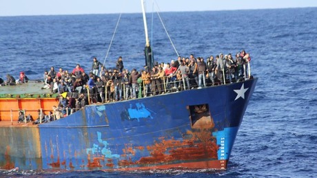 Internationaler Schleuserbande auf der Spur - Schleuser in Griechenland festgenommen