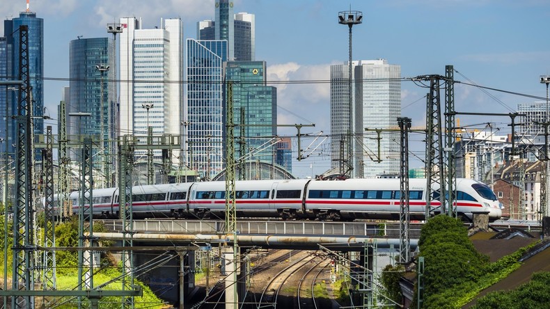 Unbekannte schießen mit Luftgewehr auf ICE in Frankfurt – keine Verletzten