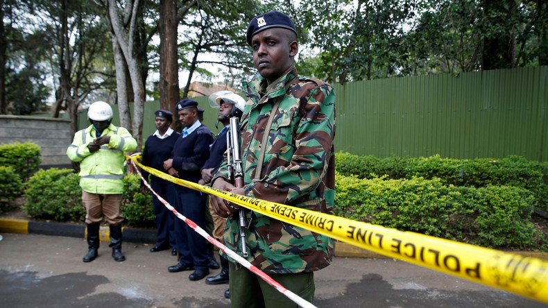 Nach Schulmassaker in Kenia: Aufgebrachte Menschen verbrennen mutmaßlichen Täter