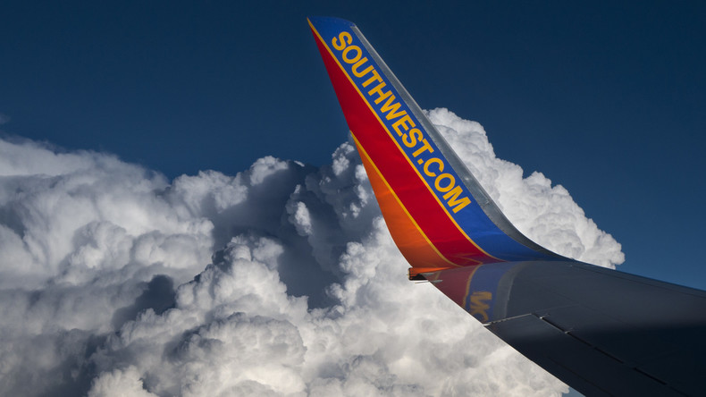 Erster Flug der US-Fluglinie mit Frauen-Crew an Bord