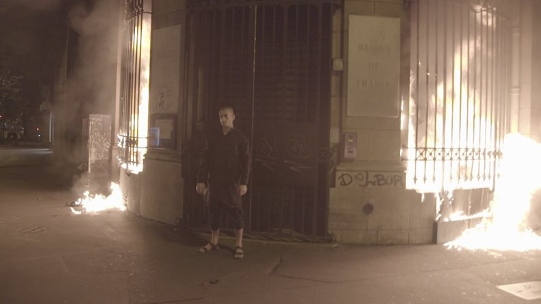 Paris: Feuer und Flamme für den Westen – Russischer Künstler Pawlenski in Psychiatrie eingewiesen