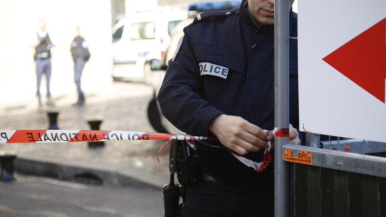 Frankreichs Behörden ermitteln gegen acht rechtsextreme Terrorverdächtige