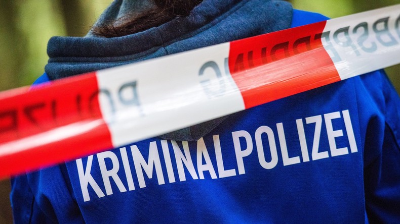 Zweijährige in Hamburger Wohnung tot aufgefunden – Vater tatverdächtig und auf der Flucht
