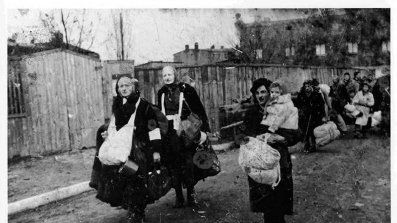 Holocaust-Bild um der Vertreibung von Ukrainern zu gedenken - Poroschenko irritiert auf Twitter