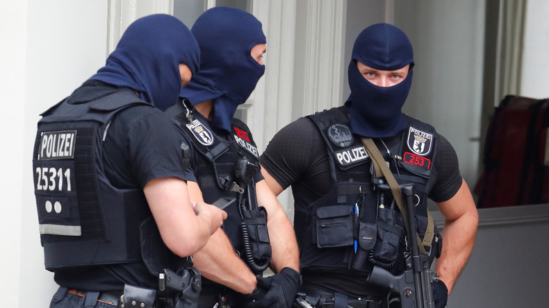 Razzia in Islamistenszene Berlin: Waffen und große Mengen Munition beschlagnahmt