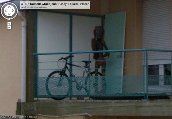 Google Street View blendet Foto von mysteriösem Wesen aus