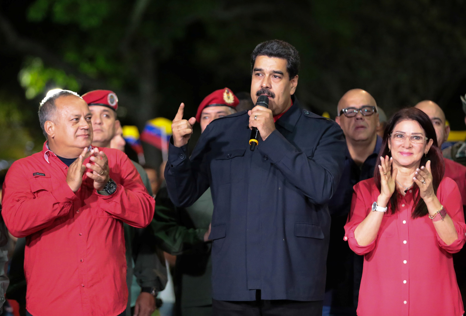 Friedliche Gouverneurs-Wahlen in Venezuela: Mehrheit für Sozialisten