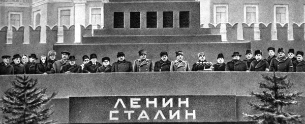 Stalins letzter Tag: Drei Theorien gehen von Mord aus