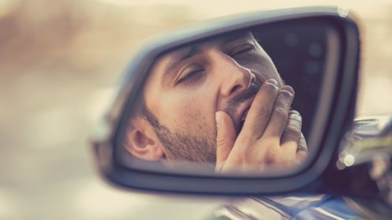 A19: Autofahrer schläft zweimal am Steuer ein – nur knapp dem Tod entkommen