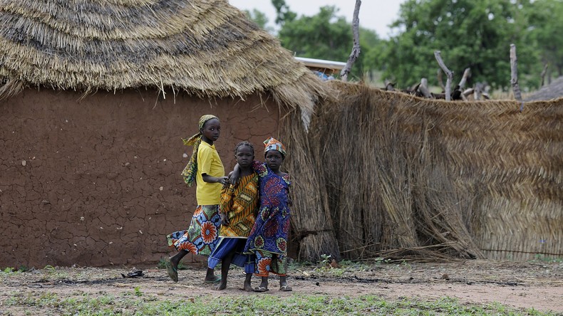 Terror auf Spielplatz in Kamerun: Mädchen sprengt sich und weitere fünf Kinder in die Luft