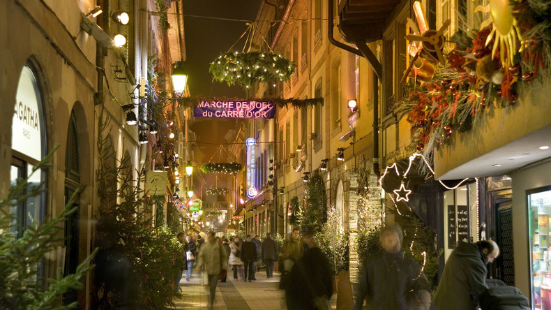 Auch Plan B fehlgeschlagen: Schon der zweite Weihnachtsbaum bricht unter Druck in Straßburg