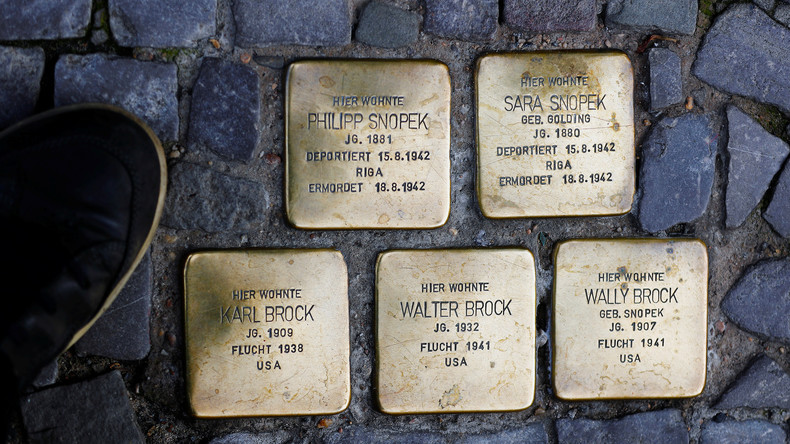 Berlin: Stolpersteine von Straßen in Neukölln gestohlen - Staatsschutz ermittelt