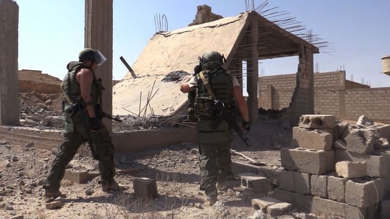 Russische Militärpioniere entschärfen 405 Sprengsätze in Deir ez-Zor