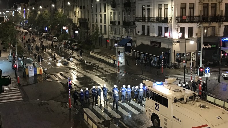 Unruhen in Brüssel nach WM-Qualifikation-Spiel - 22 Polizisten verletzt