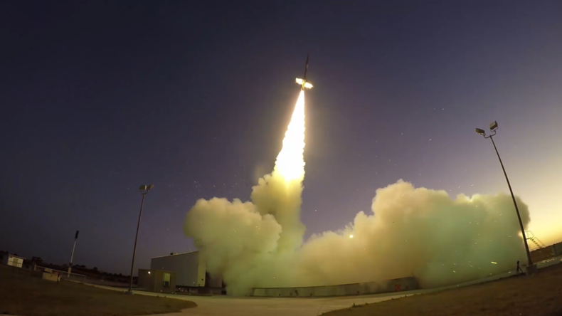 NASA testet erfolgreich Fallschirm für Mission Mars 2020