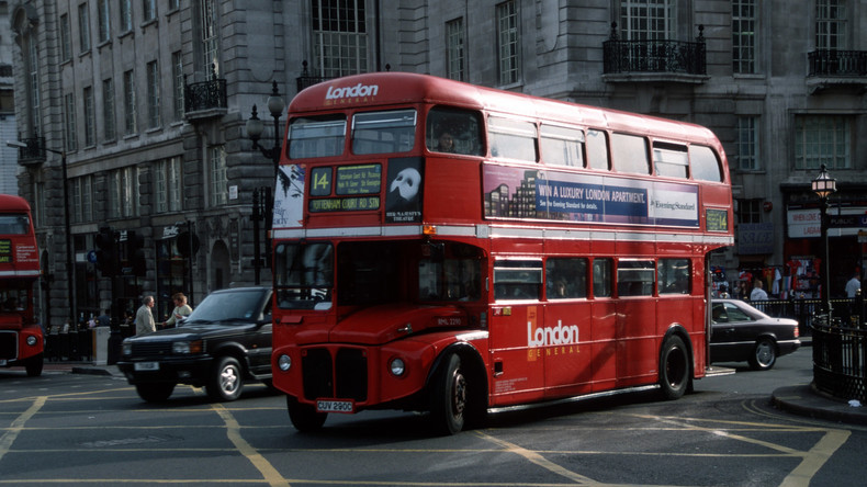 Macht nicht nur wach, sondern auch schnell: London will Kaffee für Antrieb von Bussen nutzen