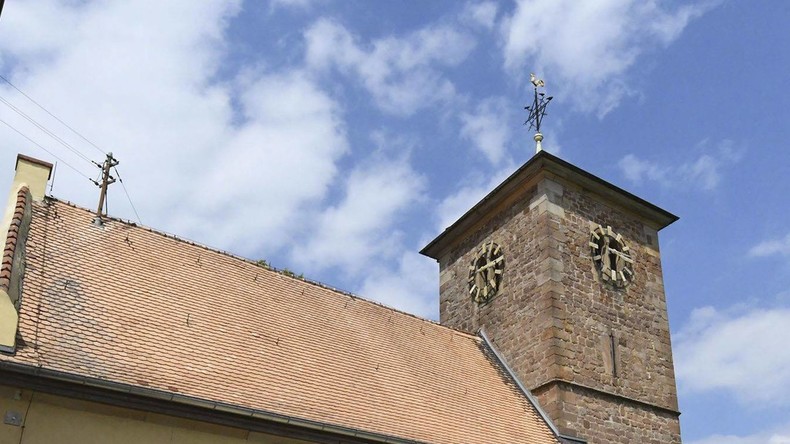 Weitere fünf "Hitler-Glocken" in evangelischen Kirchen in der Pfalz gefunden