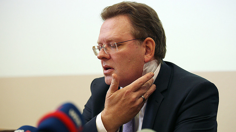 Mutmaßlich politisch motivierte Messerattacke: Sauerländischer CDU-Bürgermeister verletzt