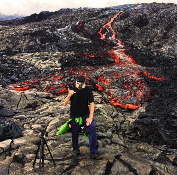 In Flammen gehüllt: GoPro-Kamera überlebt in Lavastrom und filmt ihn