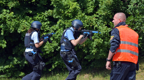 Berliner Polizei-Beamter fragt in Brief an Polizeiführung: "Wann fällt der erste Schuss?"