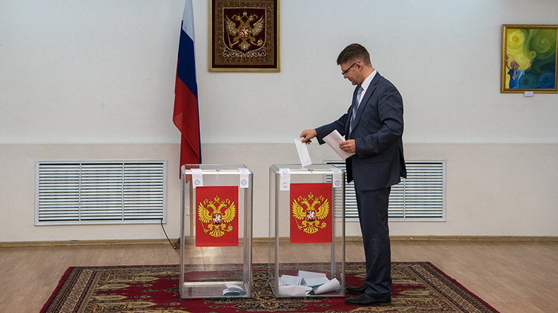 Russisches Verfassungsgericht: Wahlbeschränkungen für Verurteilte müssen in Kraft bleiben