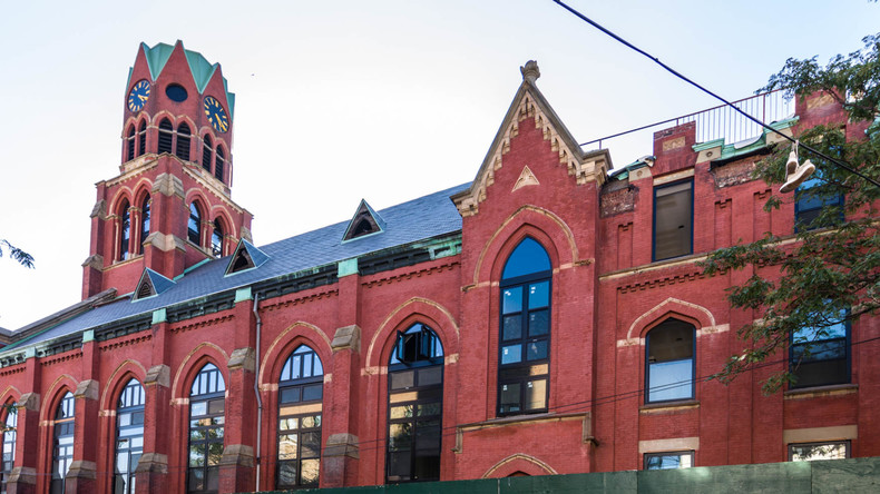 Kirche aus dem 19. Jahrhundert in New York in Wohnhaus umgebaut