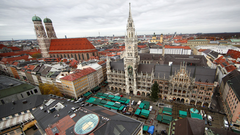 Bayerische Polizei testet neue Fahrzeugsperren an Weihnachtsmärkten