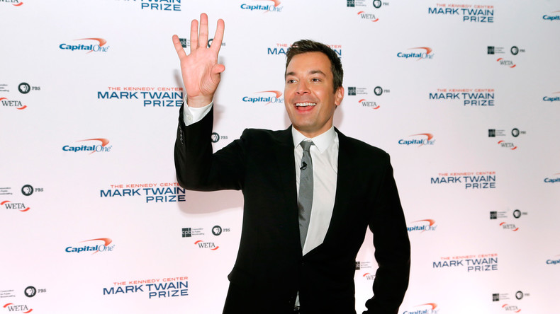 US-Entertainer Jimmy Fallon imitiert Bruce Springsteen und besingt die "Russlandaffäre"