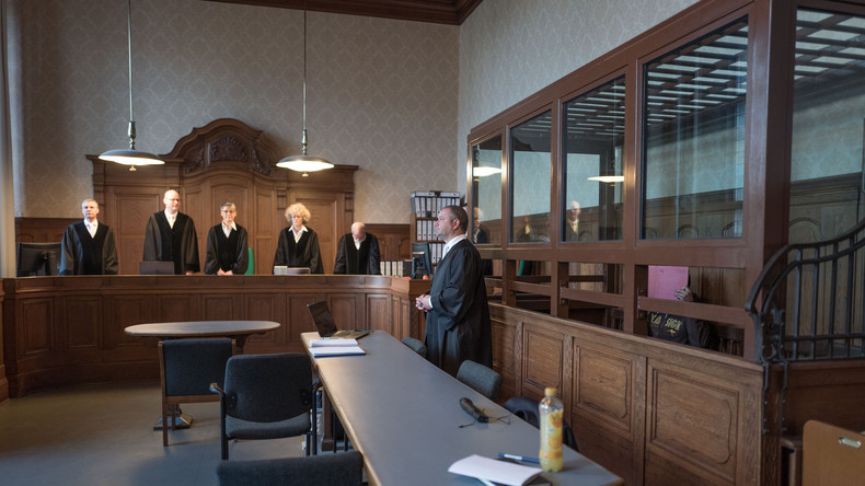Amtsgericht Berlin hebt Absage der Preisverleihung an Ken Jebsen im Kino Babylon auf